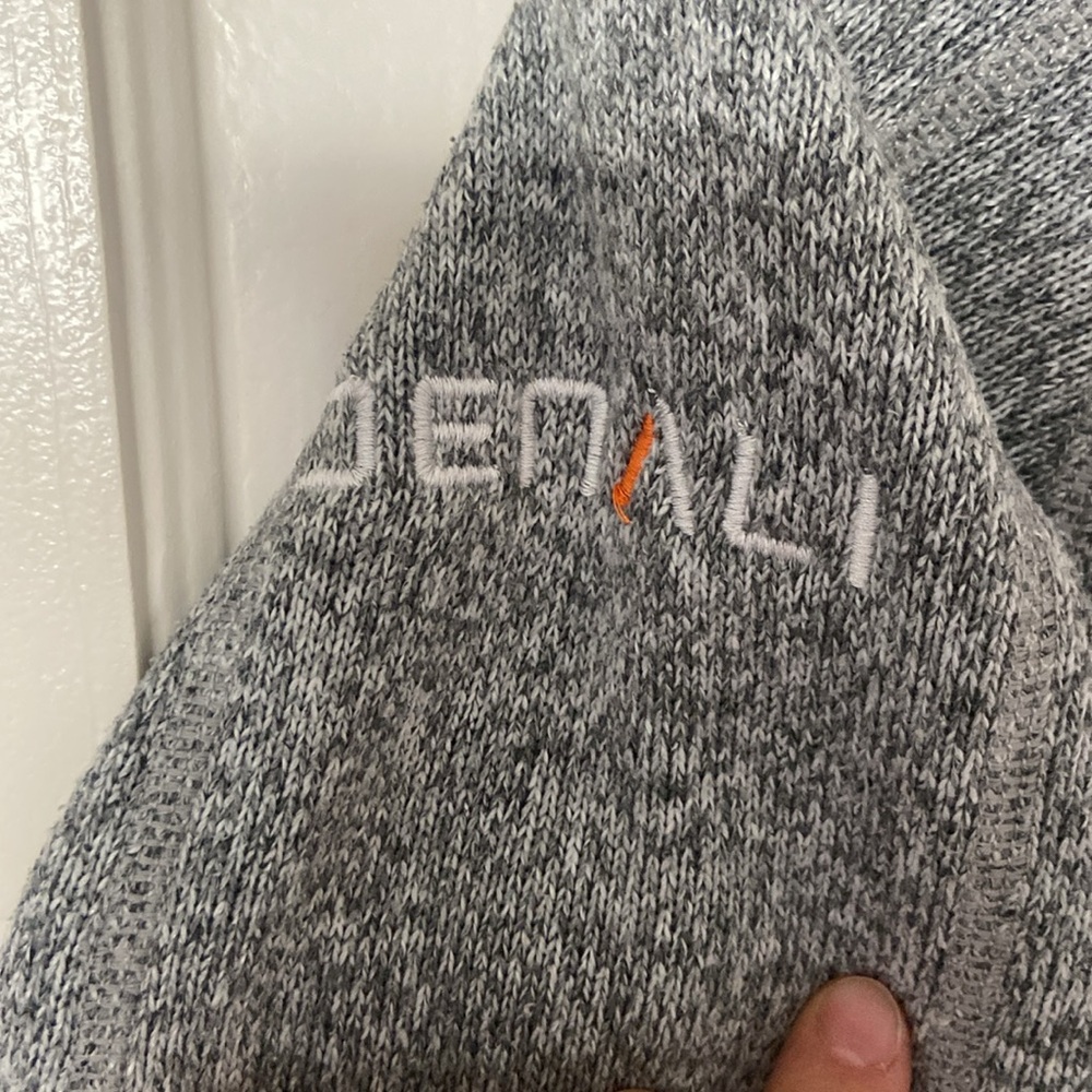 Patagonia Gray Fleece Quarter-Zip Size S - Picture 2 of 4